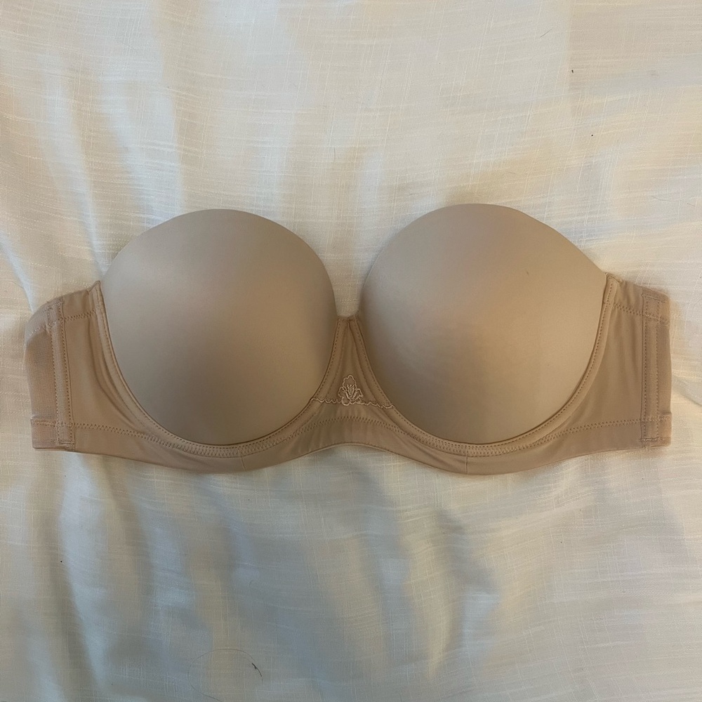 Seamless Strapless Bra - nude colour